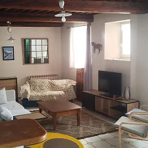 La Maison Sous Le Chateau Tallard